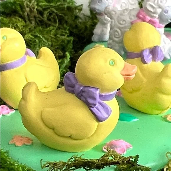 VINTAGE AVON whimsical Easter egg resin holders, baby ducks, bunnies, sheep. 90s - Picture 8 of 14
